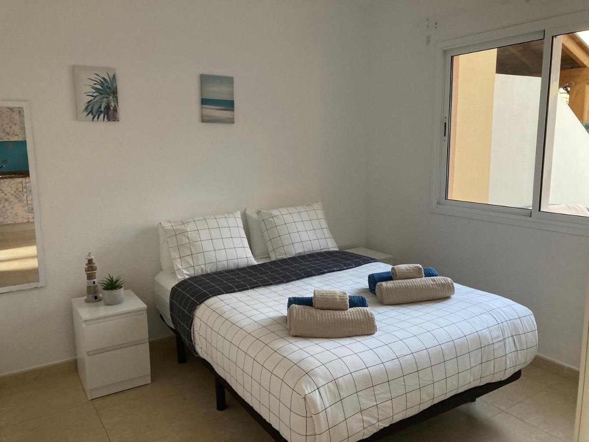 2 Bedroom Pool Apartment Close To Beach Rocky Point Corralejo Kültér fotó